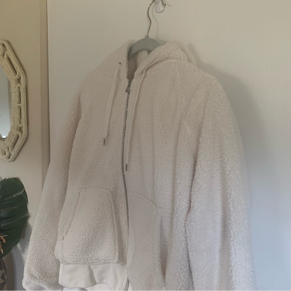 Gap Sherpa Jacket - Picture 2 of 5